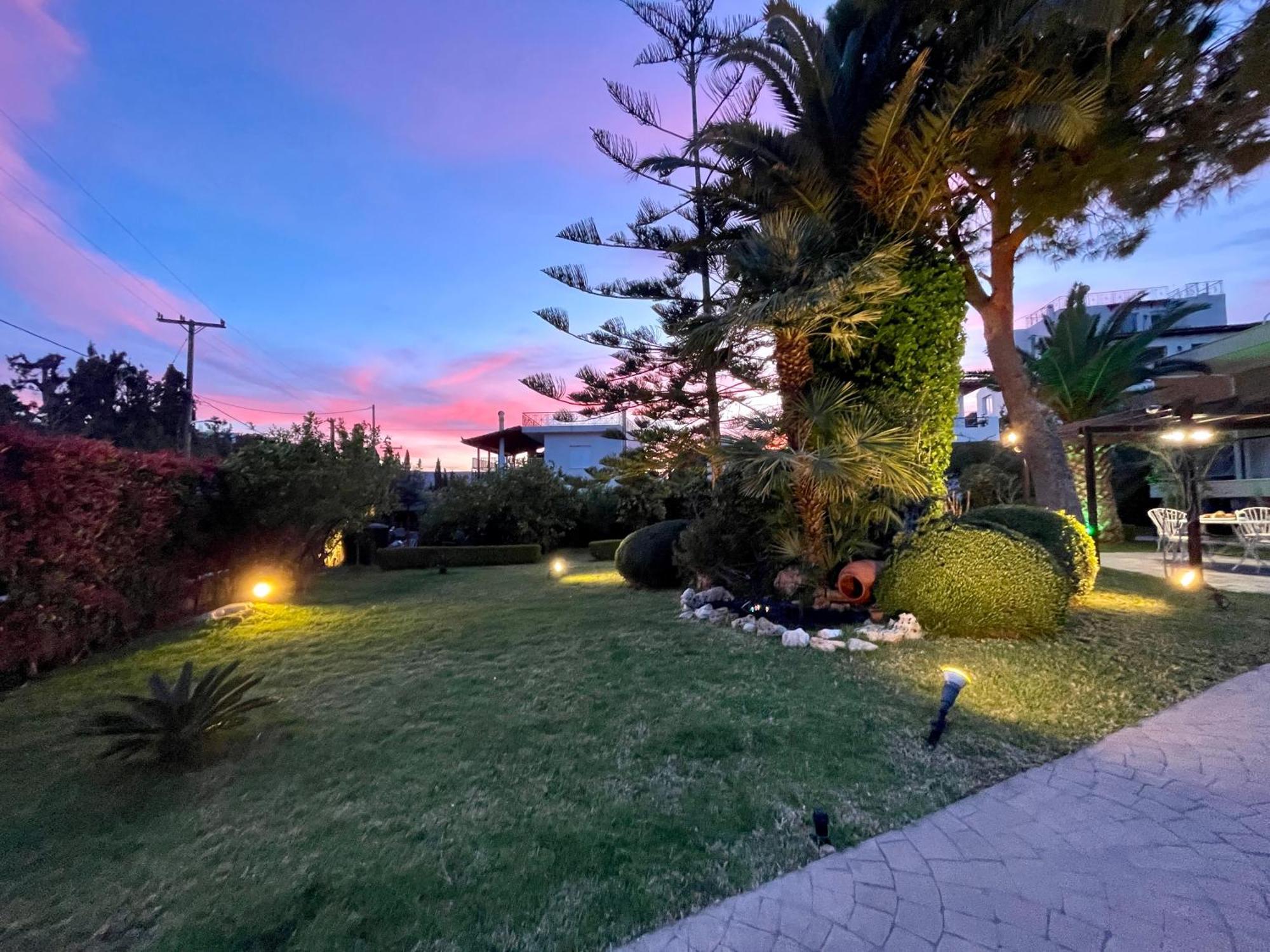 Erotospilia Porto Rafti Near The Athens Airport Apartment Bagian luar foto