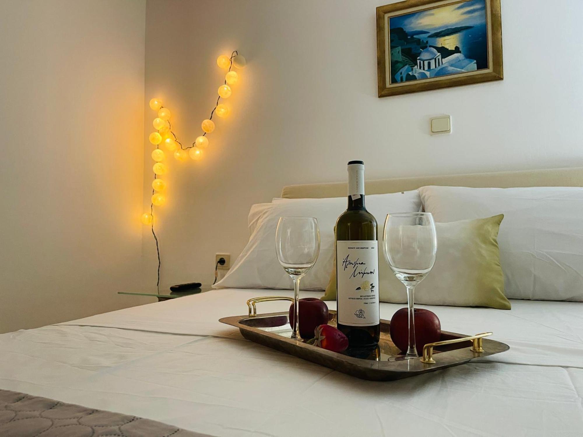 Erotospilia Porto Rafti Near The Athens Airport Apartment Bagian luar foto
